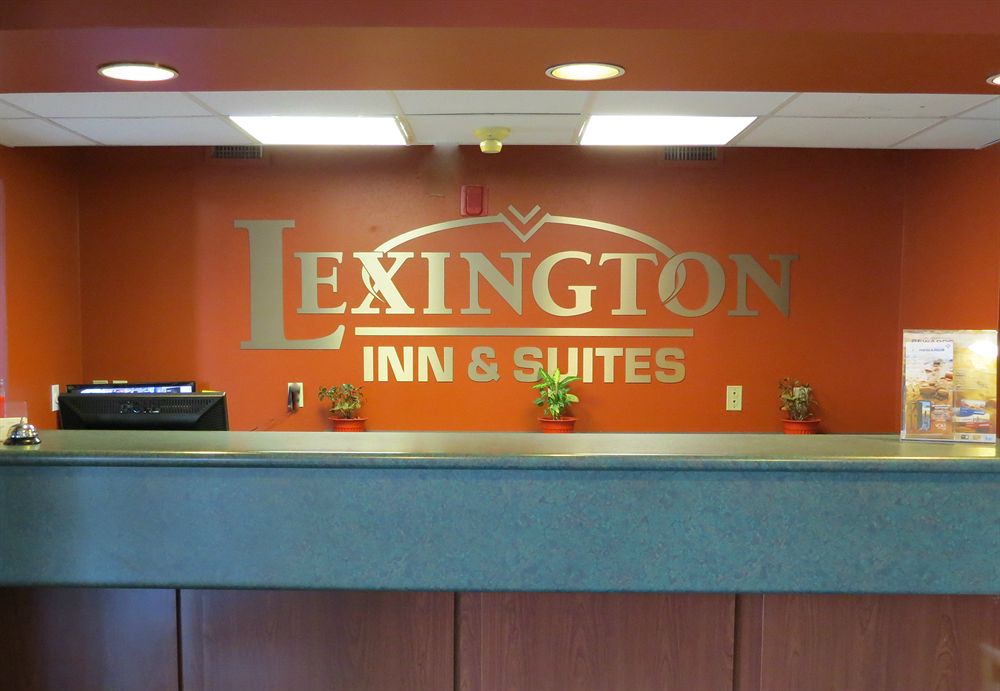 Lexington Inn & Suites-Windsor image 1